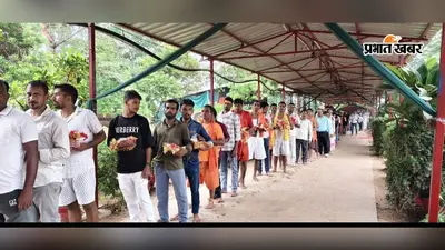 सावन की आखिरी सोमवारी पर कैमूर के महामंडलेश्वर धाम में भारी भीड़, लगभग सवा लाख भक्तों ने किया जलाभिषेक