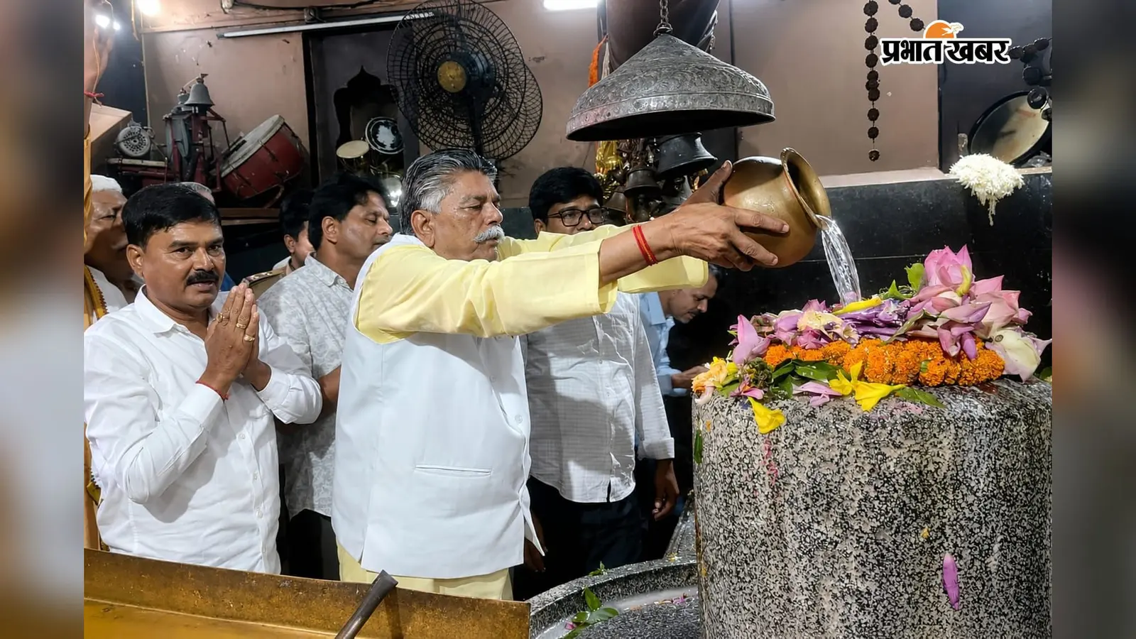 सोहगरा धाम में उमड़ा श्रद्धालुओं का सैलाब: सावन की अंतिम सोमवारी पर 1 लाख लोगों ने किया जलाभिषेक, पूर्व विधानसभा अध्यक्ष ने भी टेका माथा