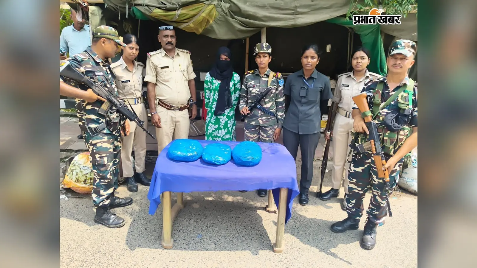 रक्सौल बॉर्डर पर महिला के झोले में मिला गांजा, नेपाल से भारत आते ही SSB-पुलिस ने पकड़ा
