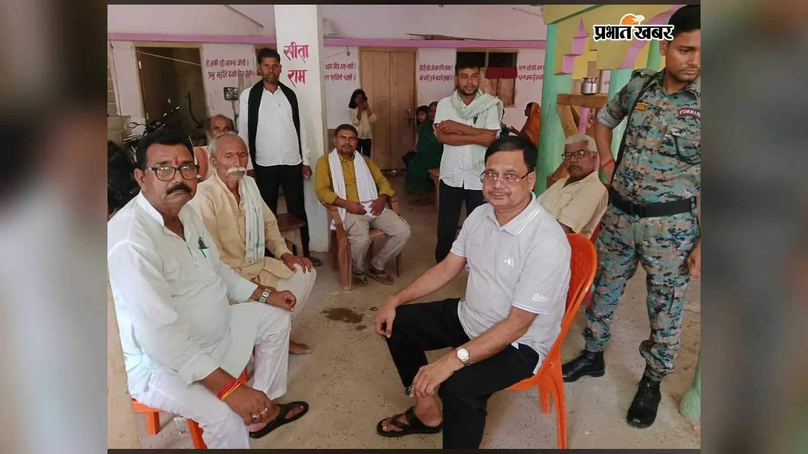 मोतिहारी: छौड़ादानो में बाबा गुप्तेश्वर नाथ के दरबार पहुंचे पूर्व मंत्री शमीम अहमद, शिवभक्तों से की मुलाकात