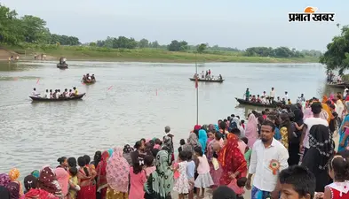 बारसोई में नदी की लहरों पर रोमांच: मालापाड़ा घाट नौका दौड़ में कसवाटोली को पछाड़ बीनटोली बनी चैंपियन, उमड़ी भारी भीड़