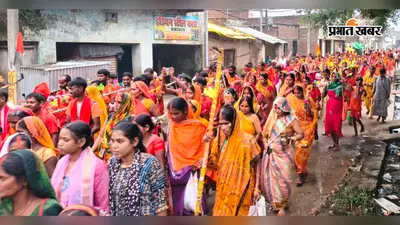 कैमूर: सावन की अंतिम सोमवारी पर बड़वा पहाड़ी में उमड़ा आस्था का सैलाब, 500 कांवरियों ने 500 फीट चढ़कर किया जलाभिषेक