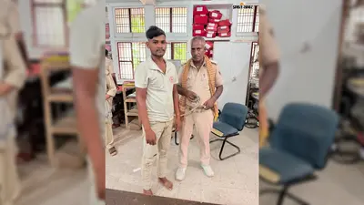यूपी से बाइक पर शराब की खेप ला रहा था तस्कर, कैमूर में 180 टेट्रा पैक के साथ युवक गिरफ्तार