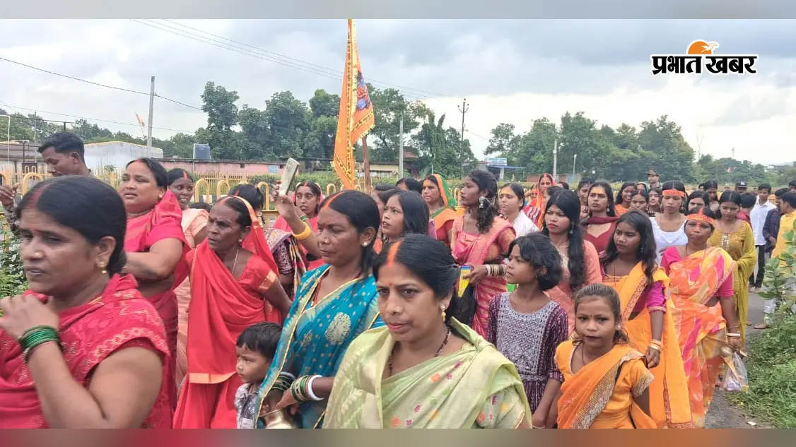 एक साथ 551 महिलाओं ने धारण किया कलश, हर-हर महादेव से भक्तिमय हुआ मांडू