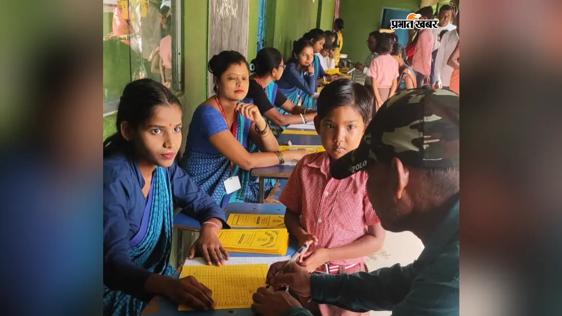 अभिभावक-शिक्षक बैठक में खुला विद्यार्थियों के प्रदर्शन का रिपोर्ट कार्ड, पढ़ाई सुधारने पर हुआ मंथन