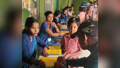 अभिभावक-शिक्षक बैठक में खुला विद्यार्थियों के प्रदर्शन का रिपोर्ट कार्ड, पढ़ाई सुधारने पर हुआ मंथन
