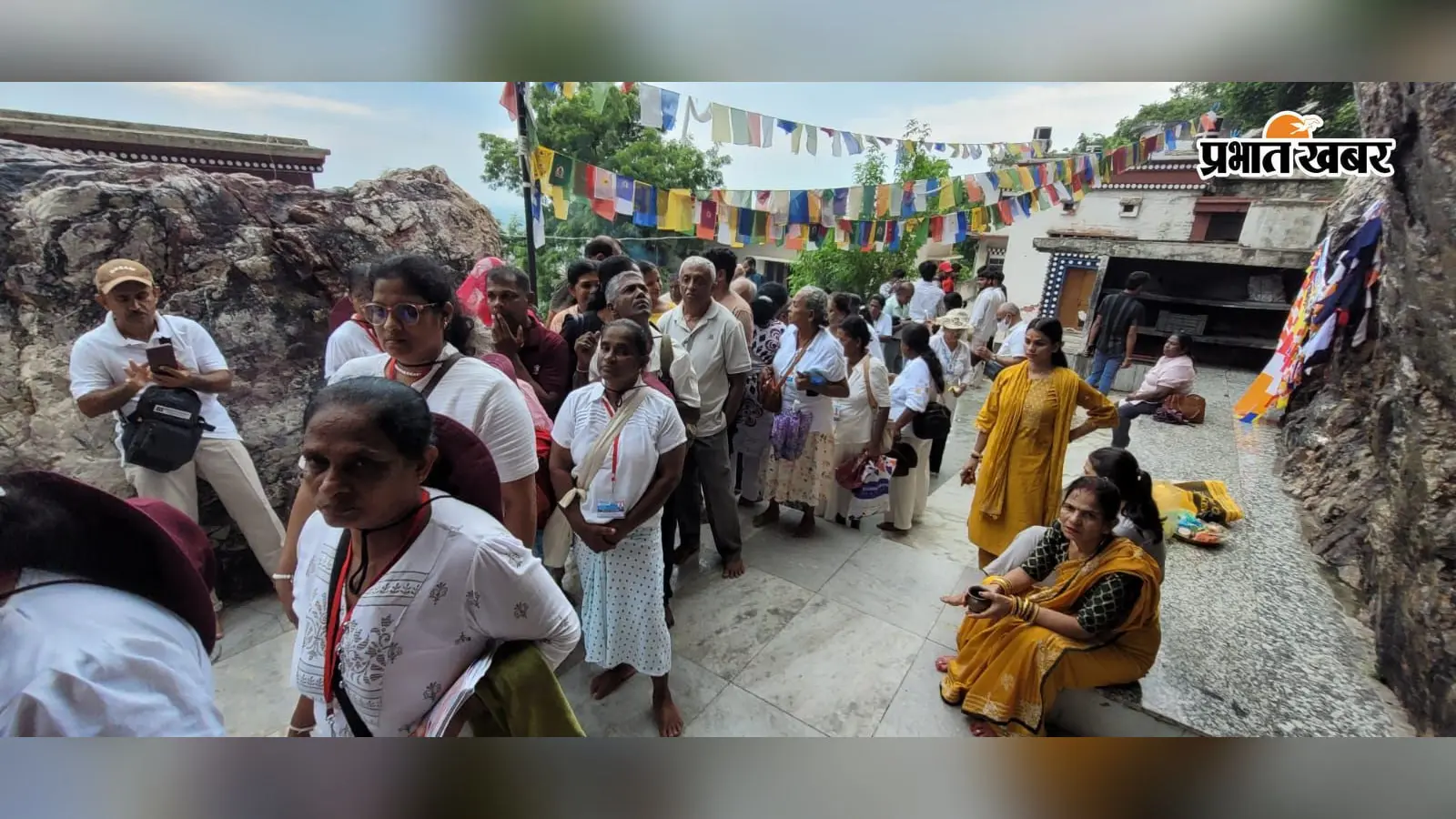 बिहार के पर्यटन कारोबार के लिए अच्छी खबर, बोधगया में बढ़ी श्रीलंकाई श्रद्धालुओं की आवाजाही