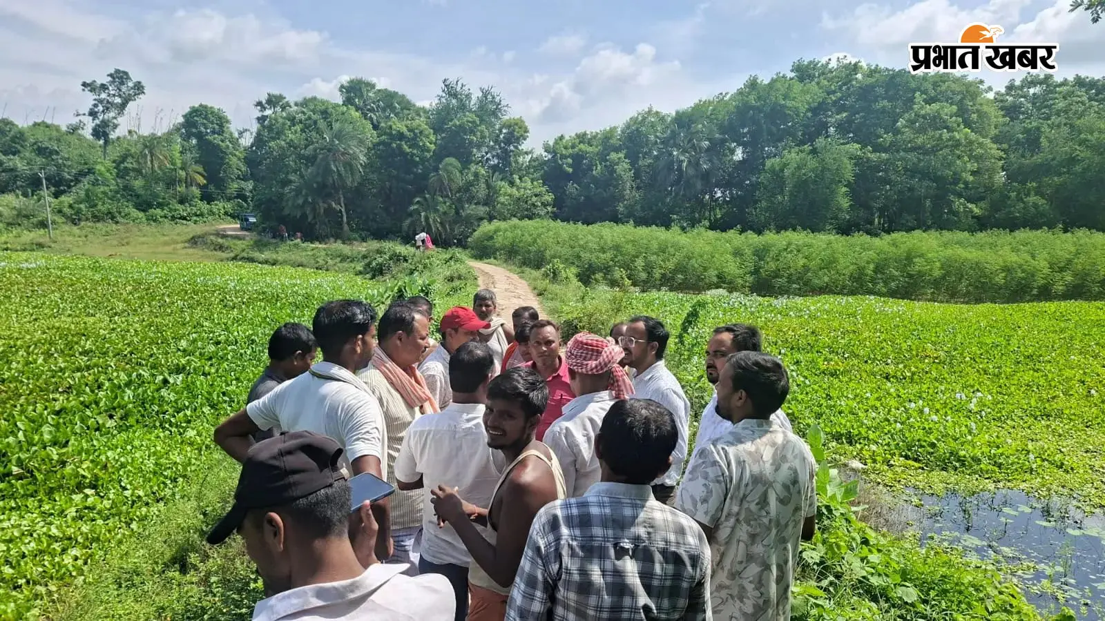 बेगूसराय की चंद्रभागा नदी पर पुल निर्माण की जगी उम्मीद, पथ निर्माण विभाग के अधिकारियों ने किया स्थल निरीक्षण