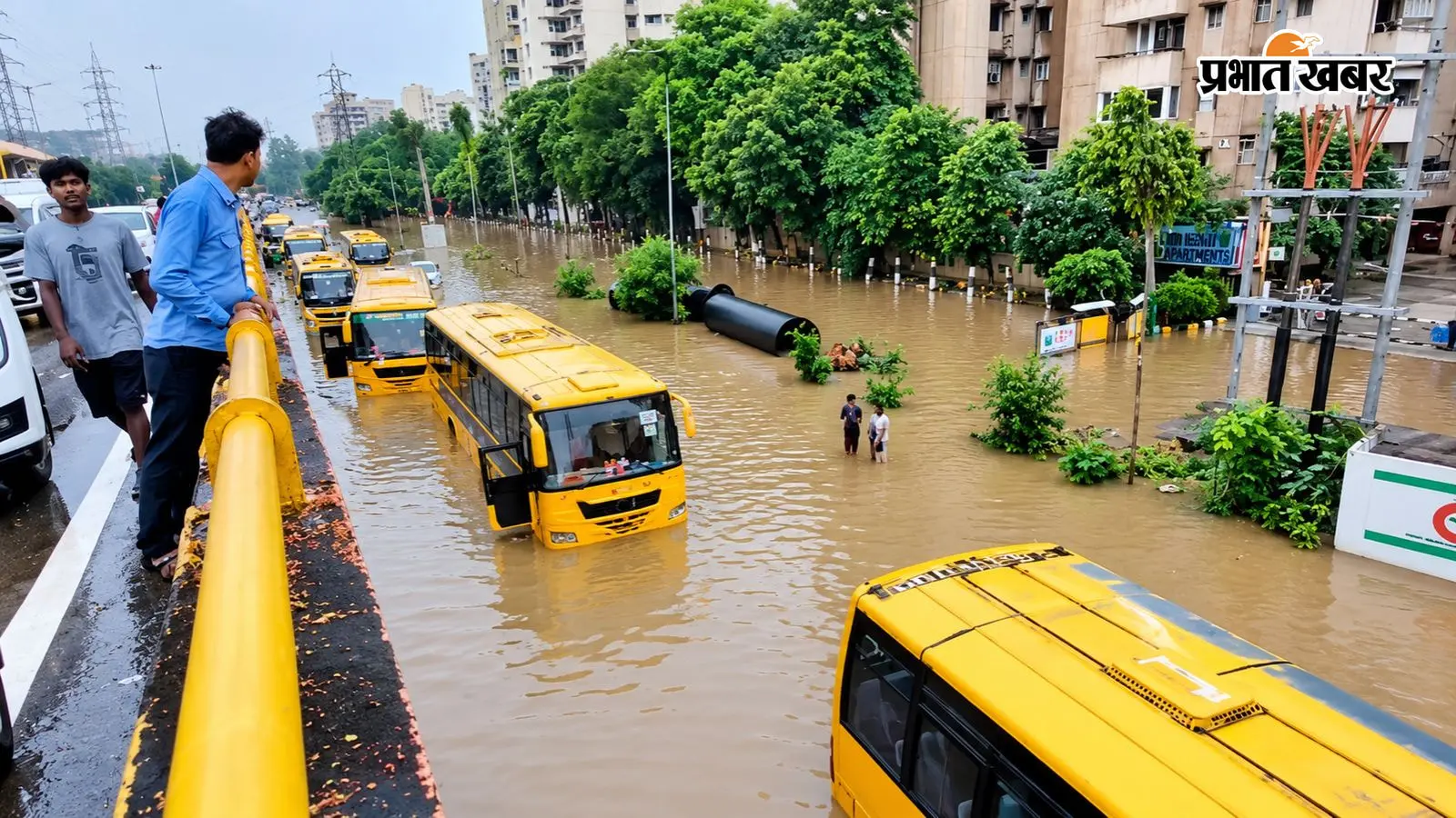 VIDEO: गुरुग्राम में सड़कों पर पानी ही पानी, कतार में खड़ी स्कूल बसें; अंदर बैठे बच्चे देखते रहे जलभराव का मंजर