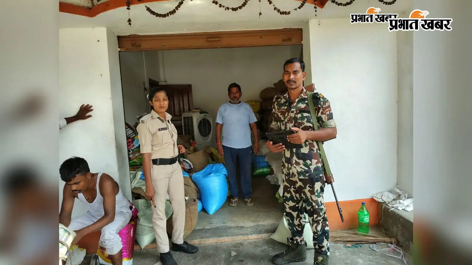 औरंगाबाद में दिनदहाड़े गल्ला दुकान से 45 हजार रुपये से भरा बक्सा चोरी, जांच में जुटी पुलिस