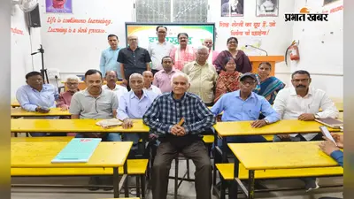 Hazaribag News : सावन की मेहंदी से लेकर राजनीति के व्यंग्य तक, कवियों ने बांधा समां