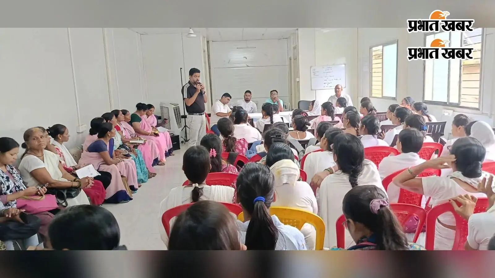 नवादा में एनीमिया मुक्त भारत अभियान को लेकर स्वास्थ्यकर्मियों को दिया गया प्रशिक्षण