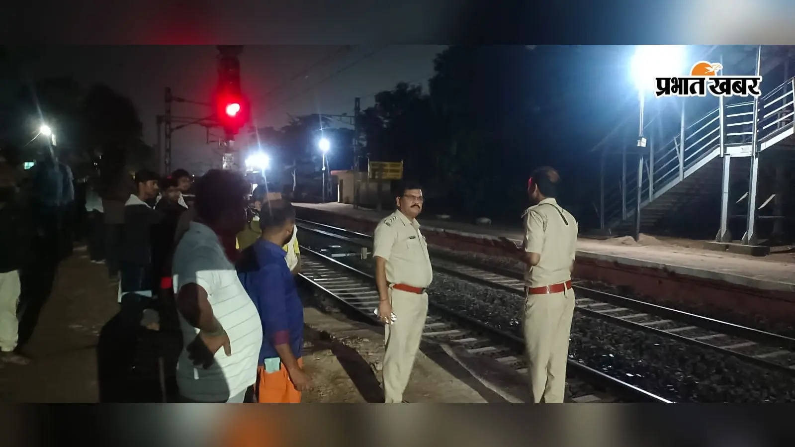 मधुपुर जाने निकला था रवि, रोहिणी हॉल्ट के पास ट्रैक किनारे मिली लाश