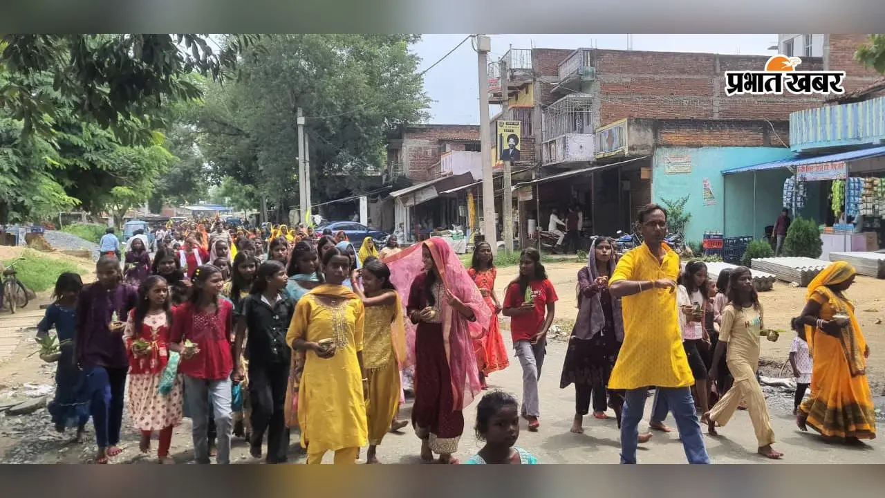 सावन की अंतिम सोमवारी पर उमड़ा आस्था का सैलाब, बांकी नदी से जल लेकर निकली कलश यात्रा