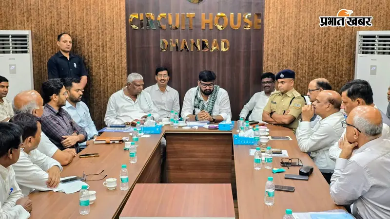 छाताबाद भू-धंसान क्षेत्र का एक महीने में होगा सर्वे, IIT-ISM करेगा डेंजर जोन का सीमांकन