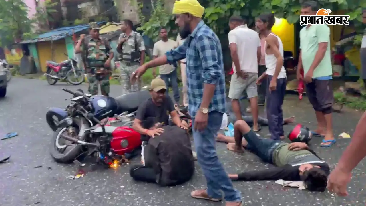 पोटका में दो बाइकों की आमने-सामने टक्कर, चार युवक घायल, एक की हालत गंभीर