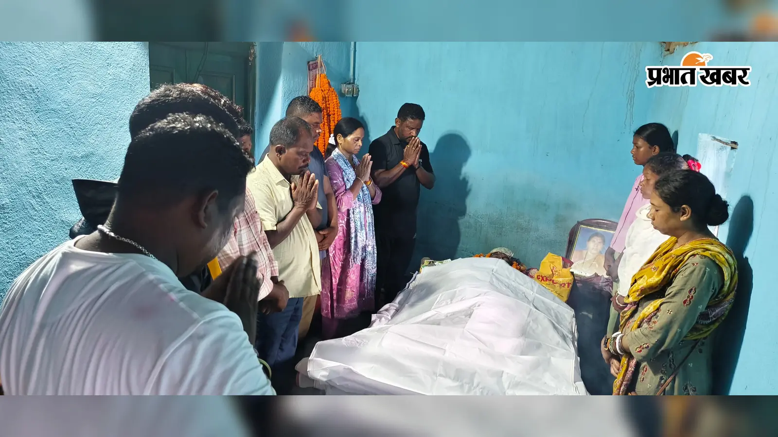 झामुमो के जुझारू कार्यकर्ता ज्योति बोदरा के पिता का निधन, विधायक दशरथ गागराई ने दी श्रद्धांजलि