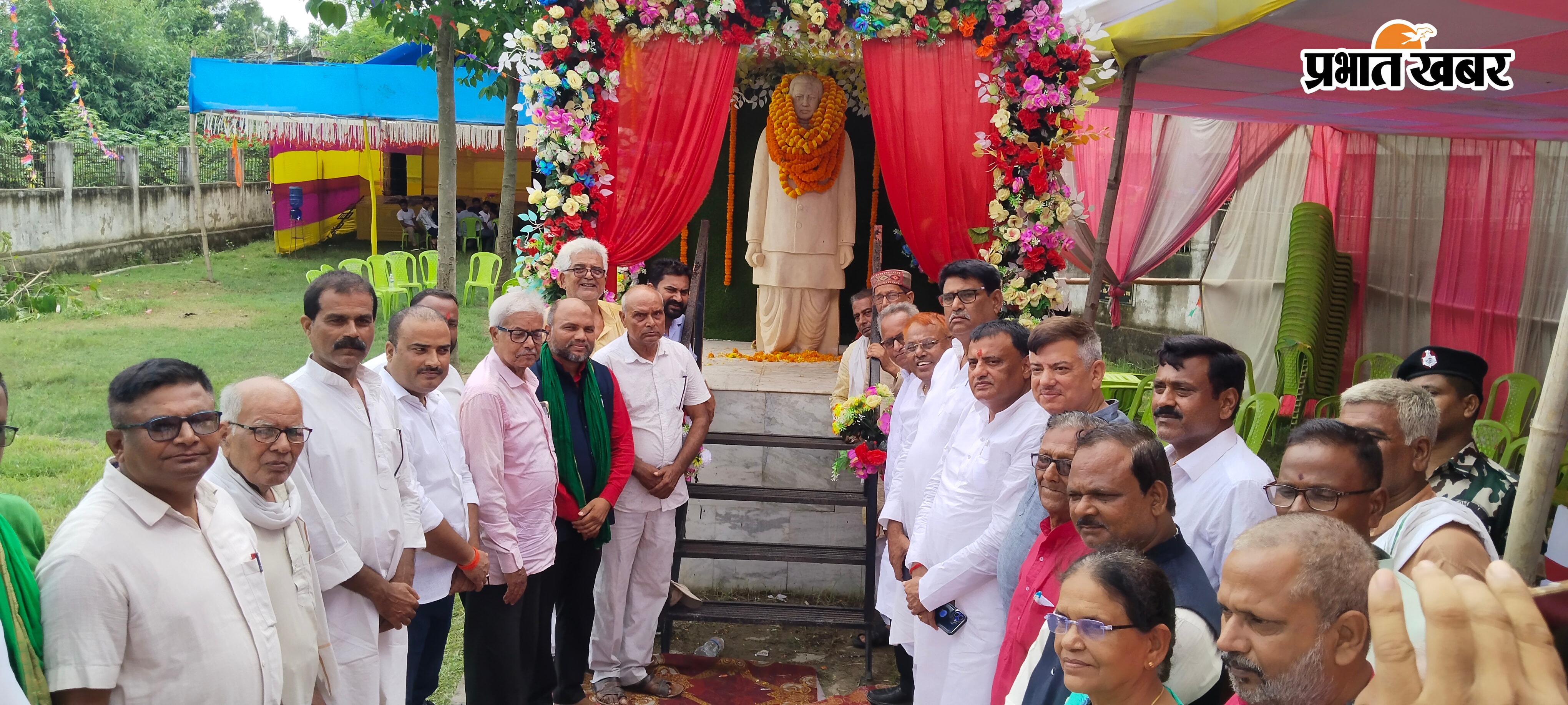 फोटो -सहरसा- बैजनाथपुर में बीपी मंडल की जयंती मनाते लोग | Prabhat Khabar Network