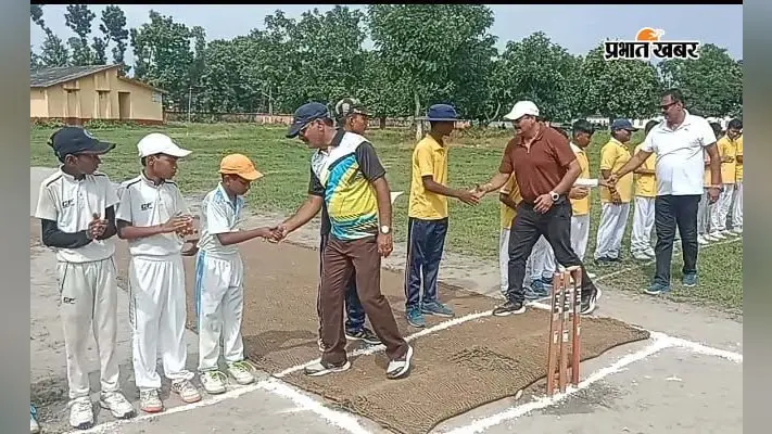 पूर्णिया में क्रिकेट का रोमांच, सेंट जेवियर्स ने 30 रन से जीता पहला मुकाबला