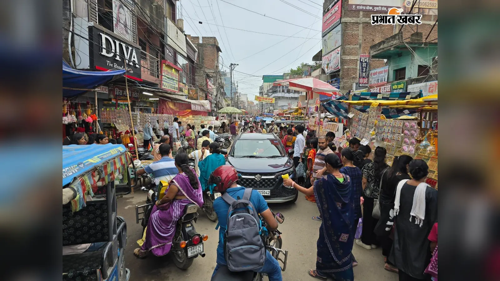 हाजीपुर की ट्रैफिक व्यवस्था बेहाल, सड़क पर ठेले-ऑटो और अवैध पार्किंग का कब्जा; रोज लग रहा जाम