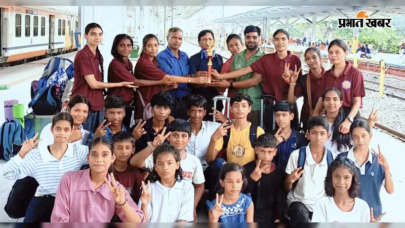 13वीं राज्य स्तरीय योगासन प्रतियोगिता में रोहतास का जलवा, ओवरऑल बिहार में हासिल किया दूसरा स्थान