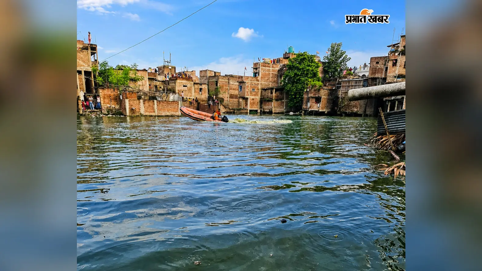 बेगूसराय: बलिया में 4 दिनों से लापता 3 वर्षीय जीशान की तलाश में SDRF ने खंगाला तालाब, नालों की भी हुई जांच; अब तक सुराग नहीं