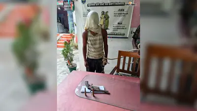 खगड़िया: गंगौर पुलिस की कार्रवाई, रानी सकरपुरा में छापेमारी कर देसी कट्टा और दो कारतूस के साथ युवक गिरफ्तार