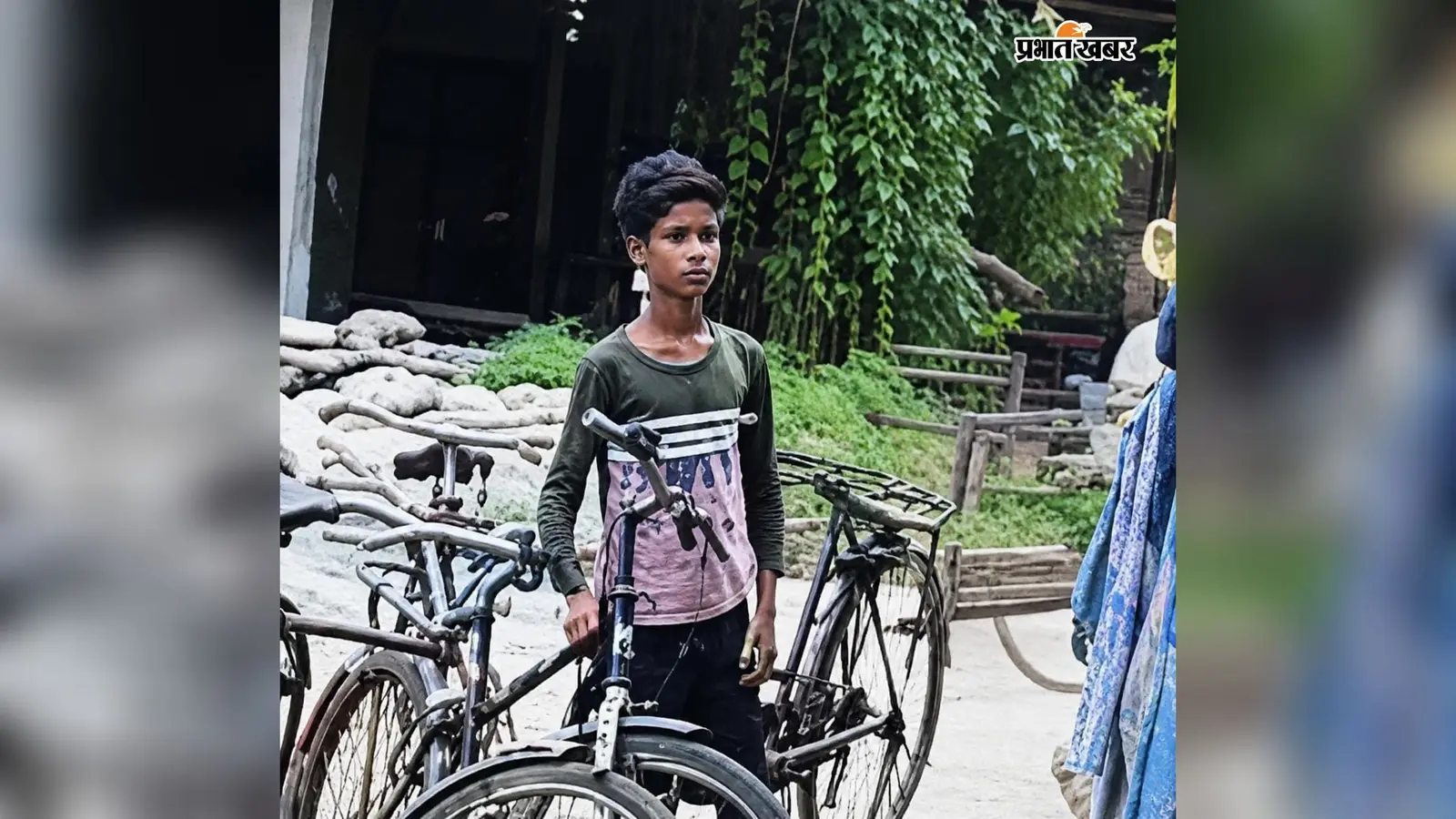 गया जी : गुरुआ में Dream Classes के बाहर से साइकिल चोरी, CCTV में कैद हुआ चोर, पुलिस जांच में जुटी