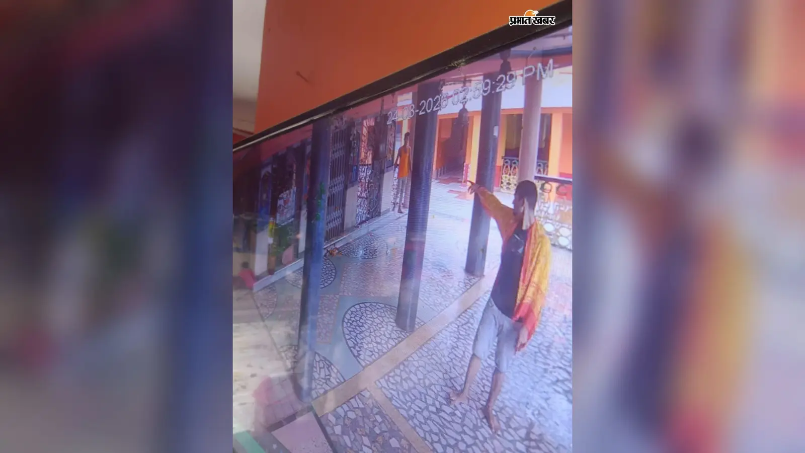 मंदिर की दानपेटी टूटी, घंटियां चोरी... 24 घंटे में खुला विंध्यवासिनी मंदिर चोरी का राज, पुजारी का बेटा गिरफ्तार