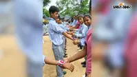 घाघरा में राखी प्रतियोगिता, छात्राओं ने भाइयों को बांधी राखी