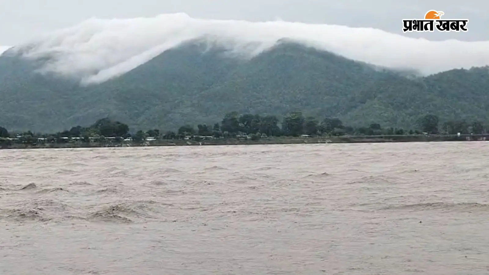 नेपाल से आ रहा है पानी का सैलाब, पश्चिमी चंपारण से वैशाली तक चेतावनी, गंडक में 3 मीटर ऊंची लहरों की आशंका
