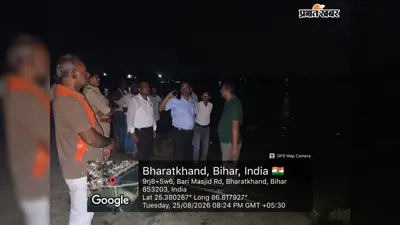 गंगा का पानी बढ़ा तो सौढ़ में बढ़ी चिंता, अधिकारियों ने गांव पहुंचकर ग्रामीणों से जाना बाढ़ का हाल