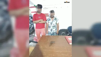 सीवान: सराय थाना पुलिस ने अवैध हथियार की डील करते दो शातिर दबोचे, देसी पिस्टल और कारतूस बरामद