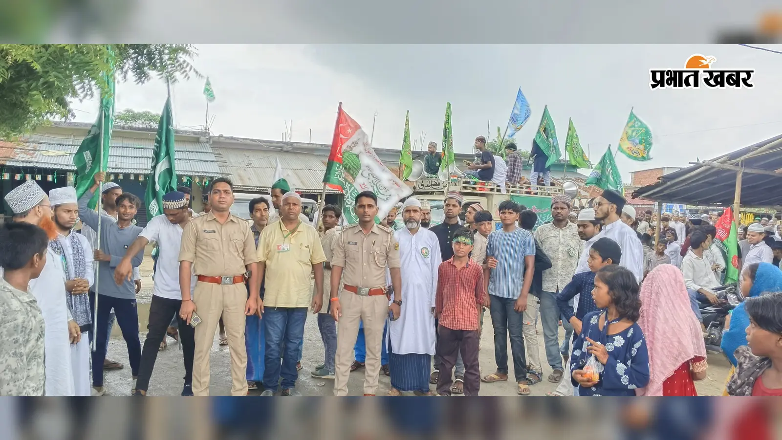 कोढ़ा में अकीदत और जोश के साथ निकला जुलूस-ए-मुहम्मदी, अमन और भाईचारे का दिया संदेश