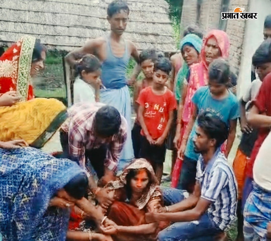 मृतक हरेश का फाइल फोटो, रोते बिलखते परिजन, पूर्व विधायक परिजनों से मिलते | Prabhat Khabar Network