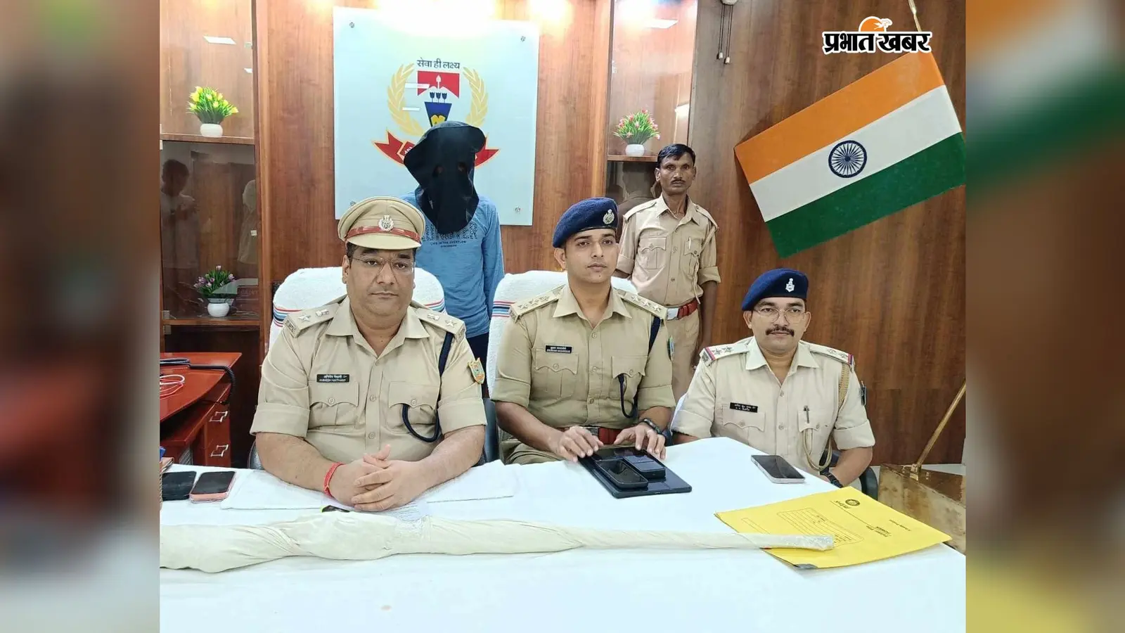 घर में छिपाकर रखता था चोरी की बाइक, बिहार-झारखंड में बेचता था सस्ते दाम पर; देशी बंदूक के साथ चतरा से आरोपी गिरफ्तार