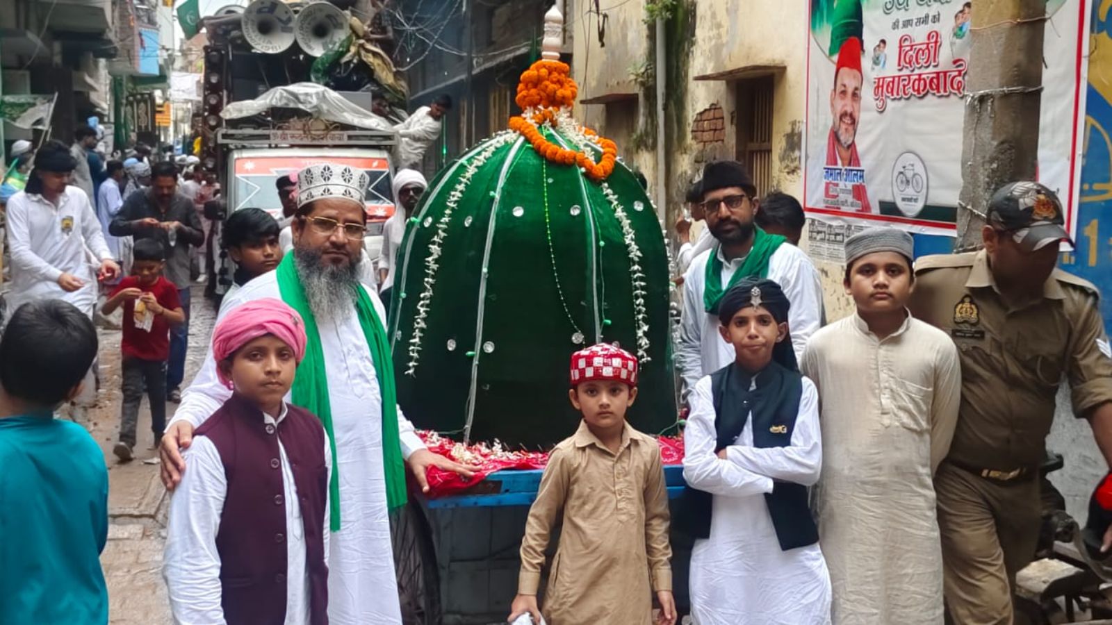 जश्ने-ईद-मिलादुन्नबी पर निकला भव्य जुलूस