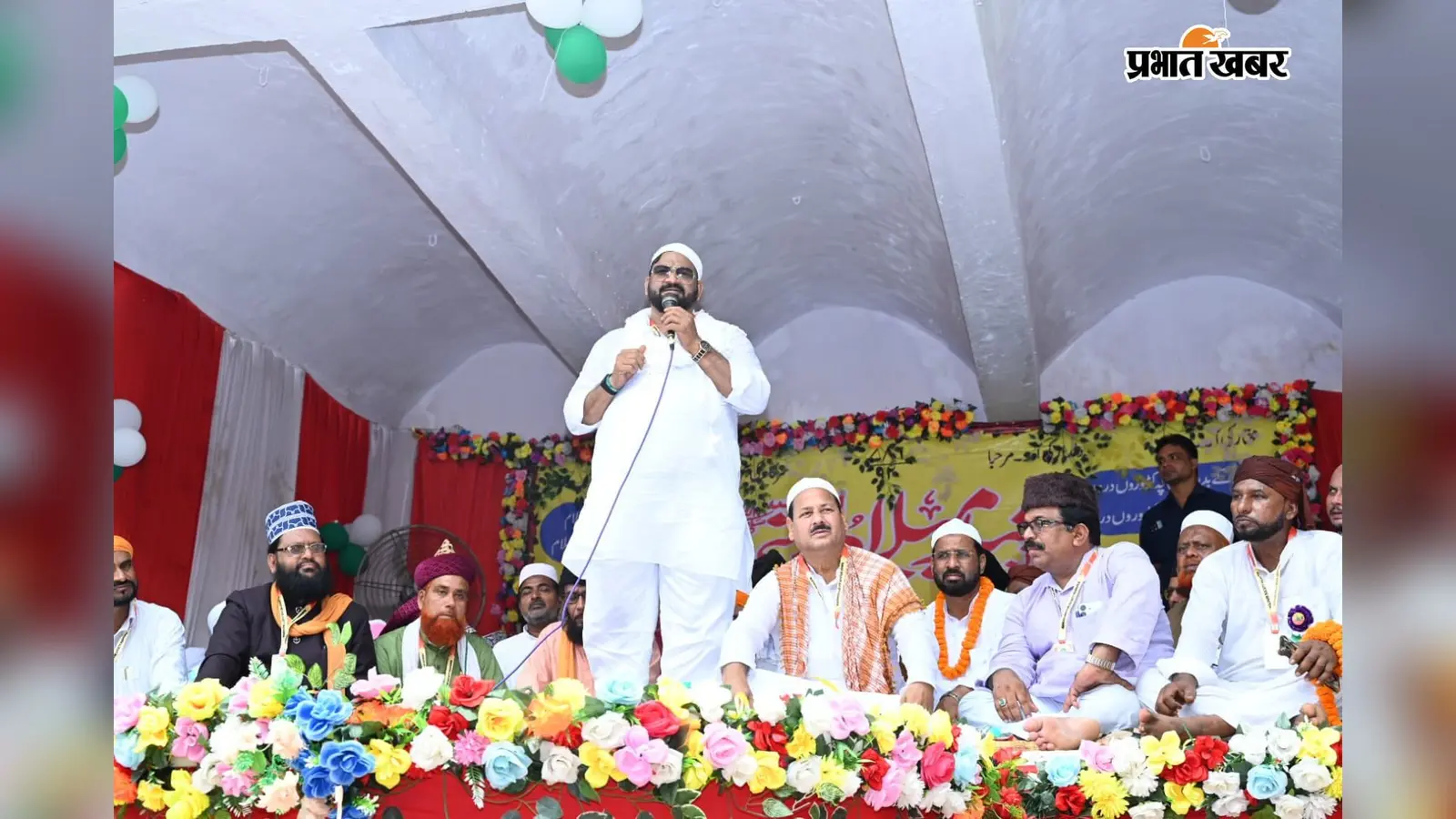 मधुपुर : ईद मिलादुन्नबी पर मंत्री हफीजुल हसन ने दिया भाईचारे का संदेश