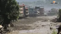Nepal Flood: नेपाल में बाढ़ से बिहार और यूपी पर मंडराया खतरा, NDRF की टीम हाई अलर्ट पर