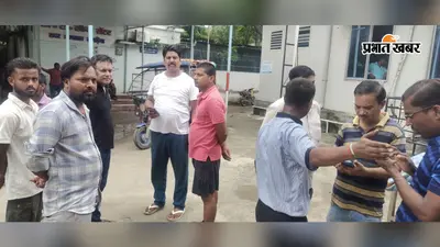 खगड़िया: कूड़ा फेंकने निकले 55 वर्षीय राजेश कुमार की करंट लगने से मौत, पोल के पास गिरा था विद्युत प्रवाहित तार