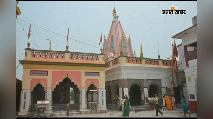 भागलपुर: बाबा बूढ़ानाथ मंदिर में गुरुवार की सुबह 5 बजे हुई भव्य सरकारी पूजा, पंचामृत अभिषेक के बाद दर्शन को उमड़ा जनसैलाब