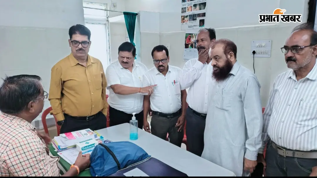 34 में से सिर्फ 13 डॉक्टर! भगवान भरोसे चंपुआ अनुमंडल अस्पताल, जानें पूरी रिपोर्ट