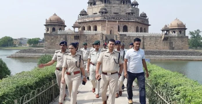 ASI के संरक्षण में