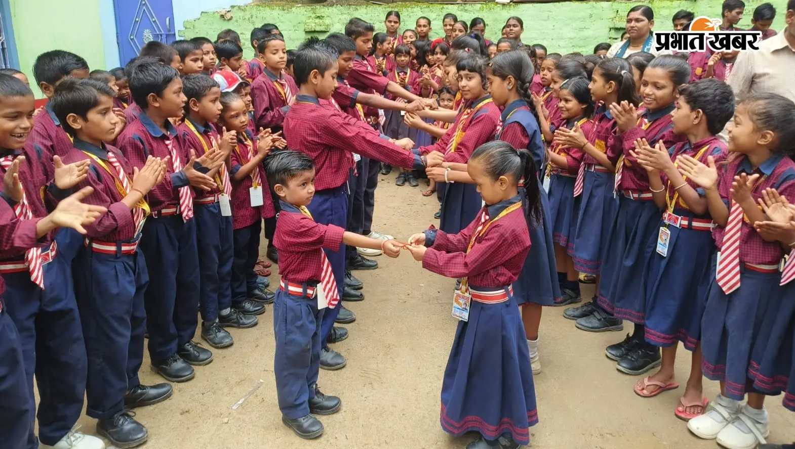 राखियों की रंग-बिरंगी श्रृंखला में दिखा भाई-बहन का प्यार, सहरसा पब्लिक स्कूल में बच्चों ने मनाया रक्षाबंधन