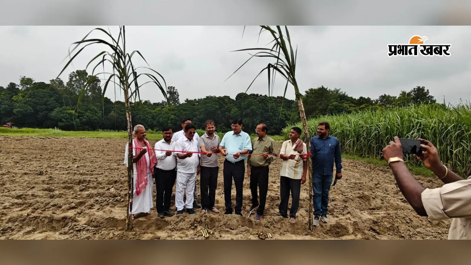 पटसा में मानसूनकालीन गन्ना रोपाई का शुभारंभ, किसानों को मिला वैज्ञानिक खेती का मंत्र