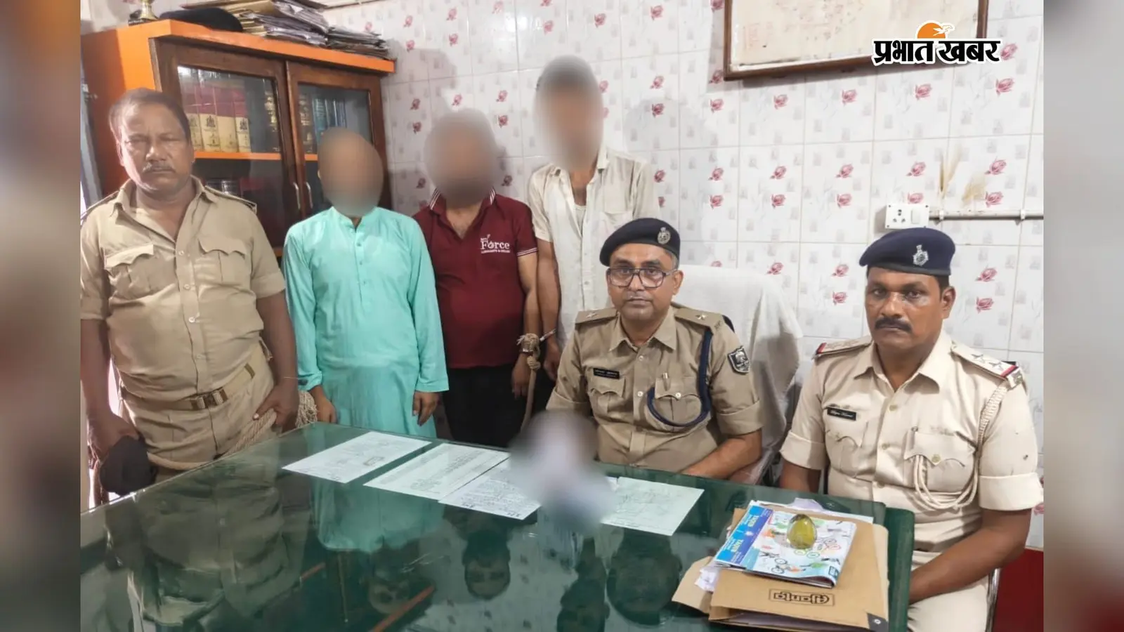 आजमनगर में 205 ग्राम स्मैक के साथ तीन गिरफ्तार, 18 लाख रुपये तक बतायी गयी कीमत