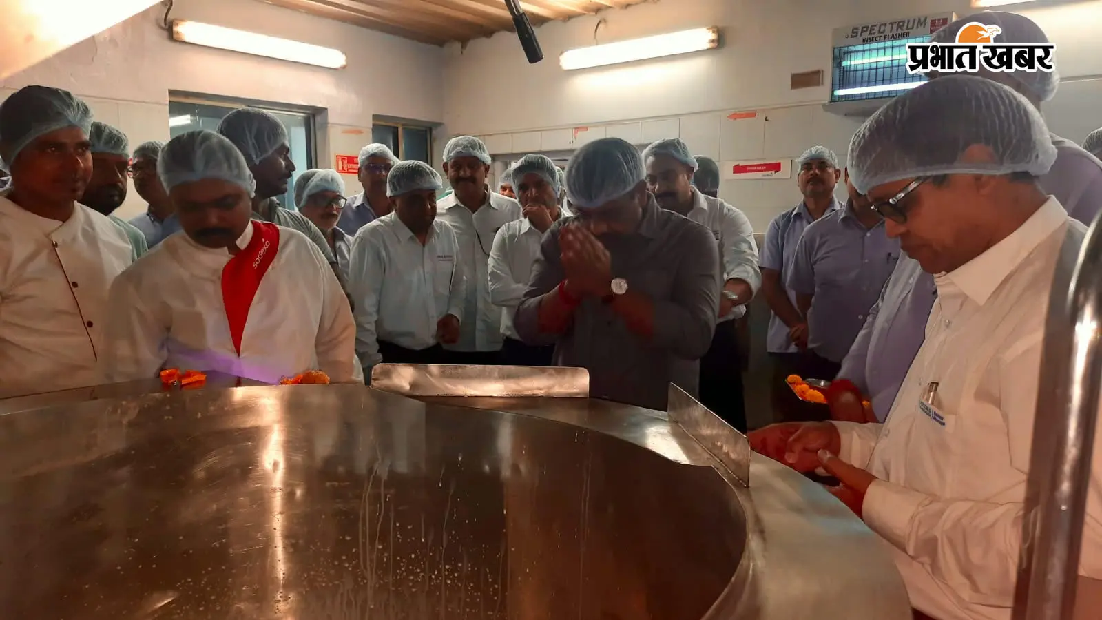 टाटा मोटर्स में अब पाउडर नहीं, बल्कि दूध की चाय पीएंगे कर्मचारी, जानें प्रबंधन का वो कदम जिसने कर्मचारियों को किया खुश