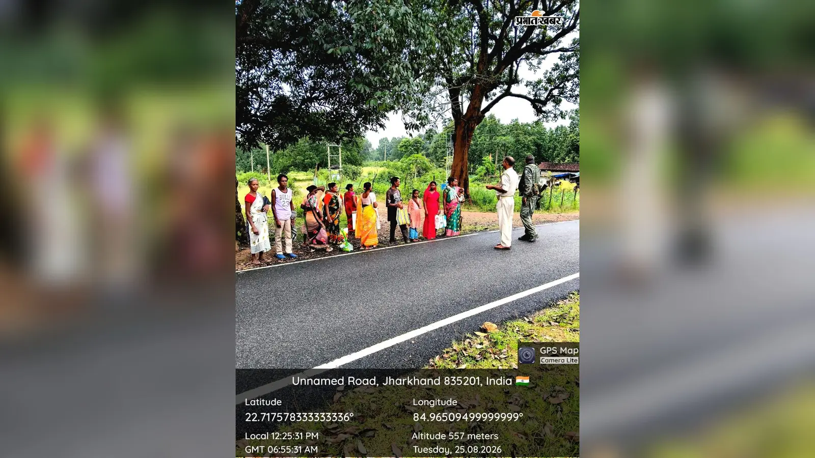 Simdega News: ‘मोर पुलिस मोय पुलिस’ अभियान में ग्रामीणों को किया जागरूक, 112 और 1930 की दी जानकारी