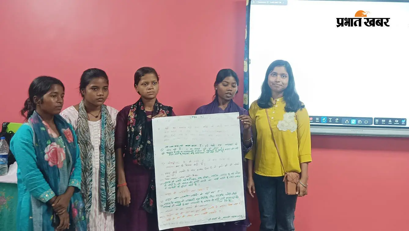 किशोरी लीडर्स को दिया नेतृत्व और अधिकारों का प्रशिक्षण