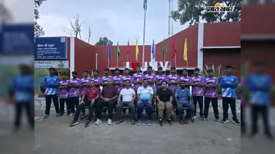 सुब्रतो कप में दम दिखाने बेंगलुरु रवाना हुई जेएनवी हंसडीहा की अंडर-15 फुटबॉल टीम